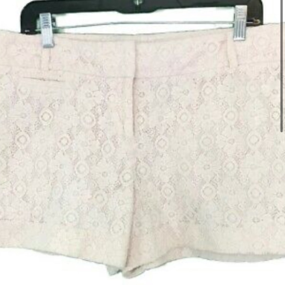 NWT! Ann Taylor lace print shorts